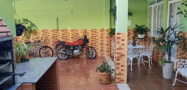 Casa com 3 Quartos à venda, 250m² no Comendador Soares, Nova Iguaçu