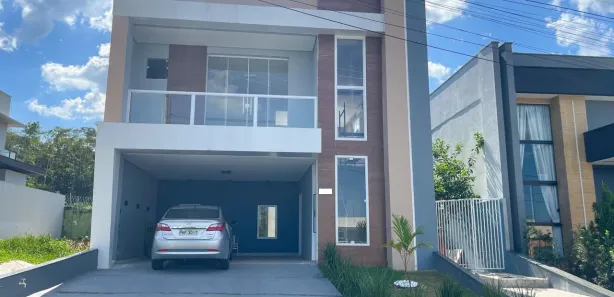 Casa de Condomínio com 3 Quartos para alugar, 240m² no Ponta Negra, Manaus