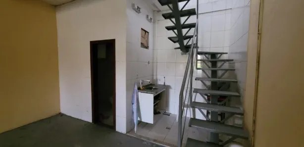 Galpão / Depósito / Armazém para venda ou aluguel, 143m² no Coqueiro, Ananindeua