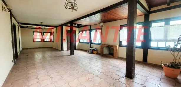Sobrado com 3 Quartos à venda, 250m² no Caraguatá, Mairiporã