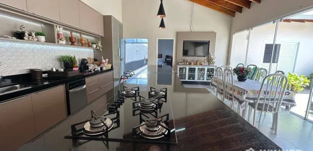 Casa com 3 Quartos à venda, 239m² no Centro, Guairaçá