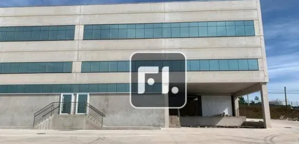 Galpão / Depósito / Armazém para venda ou aluguel, 7260m² no Mombaça, São Roque