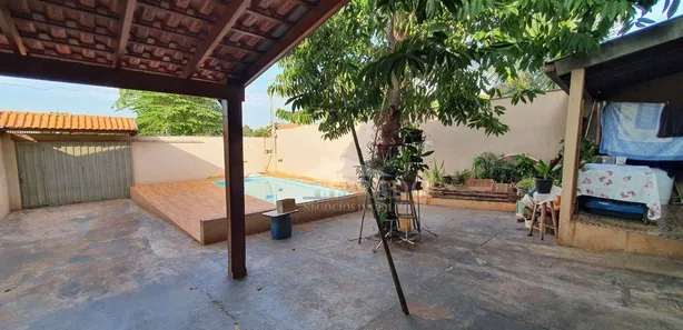 Fazenda / Sítio / Chácara com 3 Quartos à venda, 236m² no , Ibiporã