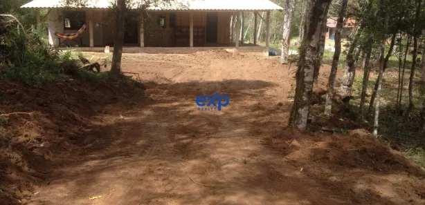 Fazenda / Sítio / Chácara com 2 Quartos à venda, 200m² no , Agudos do Sul