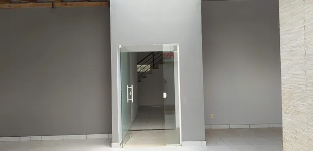 Sobrado com 4 Quartos à venda, 204m² no Vale Quem Tem, Teresina