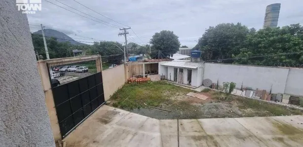 Galpão / Depósito / Armazém para alugar, 400m² no Calaboca (Inoã), Maricá