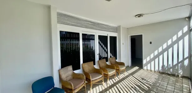 Loja / Salão / Ponto Comercial com 4 Quartos à venda, 300m² no Barro Vermelho, Natal