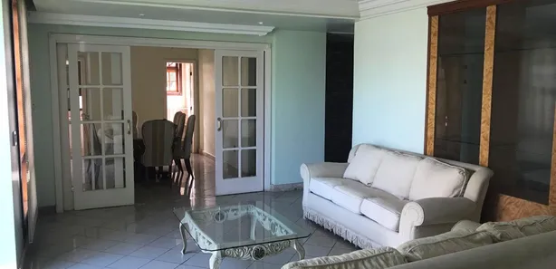 Casa de Condomínio com 3 Quartos à venda, 220m² no Parque Califórnia, Campos dos Goytacazes