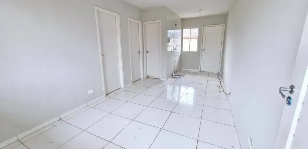 Casa de Condomínio com 2 Quartos para alugar, 48m² no Nações, Fazenda Rio Grande