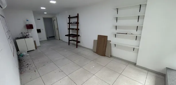 Conjunto Comercial / Sala à venda, 32m² no Ingá, Niterói