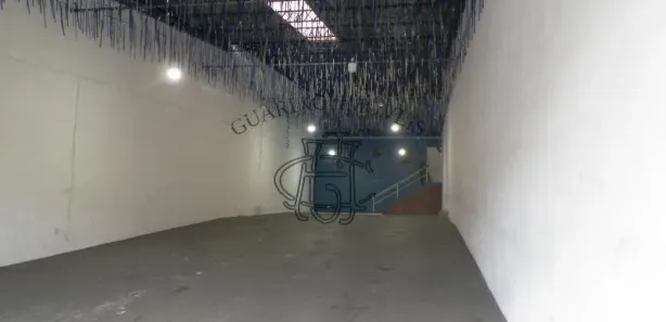 Galpão / Depósito / Armazém para alugar, 300m² no km 18, Osasco