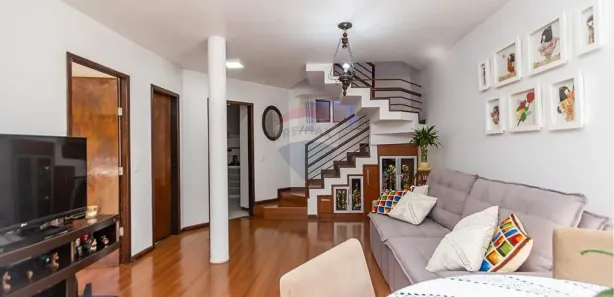Sobrado com 3 Quartos à venda, 129m² no Cajuru, Curitiba