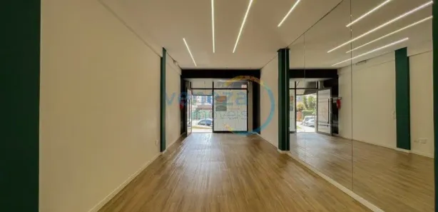 Galpão / Depósito / Armazém para alugar, 52m² no Centro, Londrina