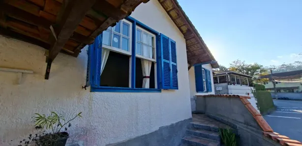 Casa com 2 Quartos à venda, 86m² no Vila Militar, Petrópolis