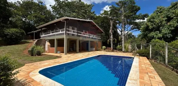 Fazenda / Sítio / Chácara com 3 Quartos à venda, 325m² no Maracanã, Jarinu