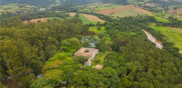 Fazenda / Sítio / Chácara com 20 Quartos para alugar, 3730m² no Centro, Morungaba