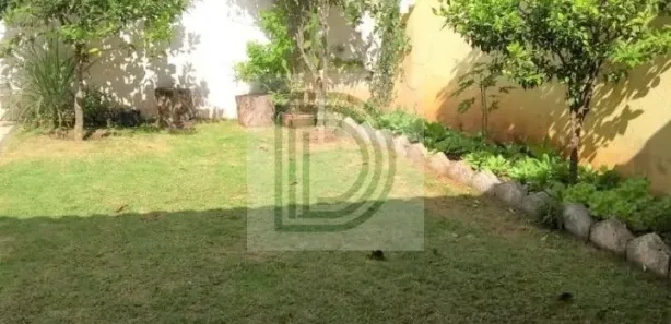 Casa com 2 Quartos à venda, 150m² no Centro, Embu das Artes