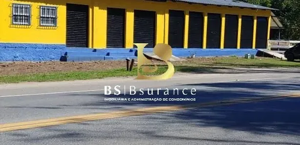 Fazenda / Sítio / Chácara com 3 Quartos à venda, 400m² no Papucaia, Cachoeiras de Macacu