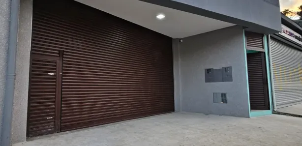 Galpão / Depósito / Armazém para alugar, 280m² no Parque Rizzo II, Cotia