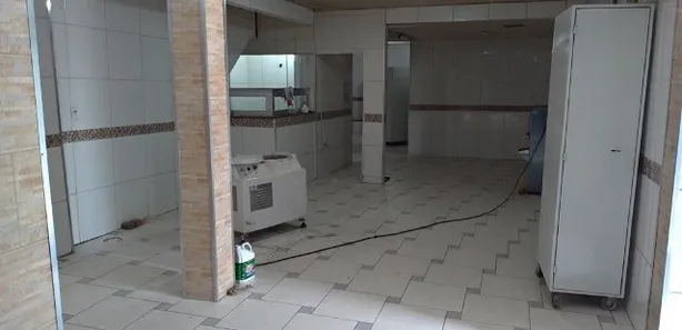 Loja / Salão / Ponto Comercial com 1 Quarto à venda, 80m² no Ponte Alta, Volta Redonda