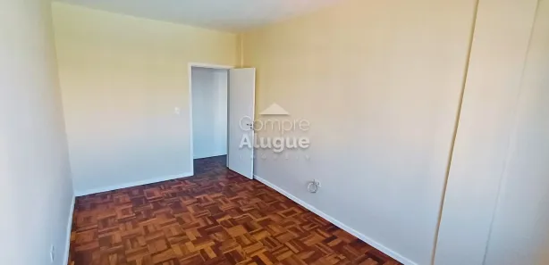 Apartamento com 3 Quartos para alugar, 84m² no Centro, Curitiba