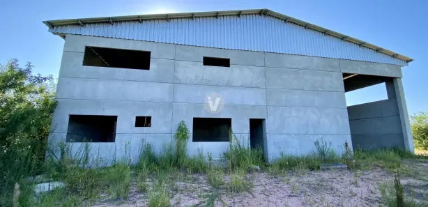 Galpão / Depósito / Armazém com 2 Quartos à venda, 1500m² no Diácono João Luiz Pozzobon, Santa Maria