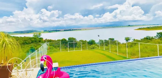 Casa com 10 Quartos à venda, 600m² no , Abadiânia
