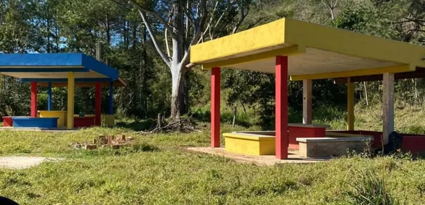Fazenda / Sítio / Chácara com 3 Quartos à venda, 600m² no , Ibiúna