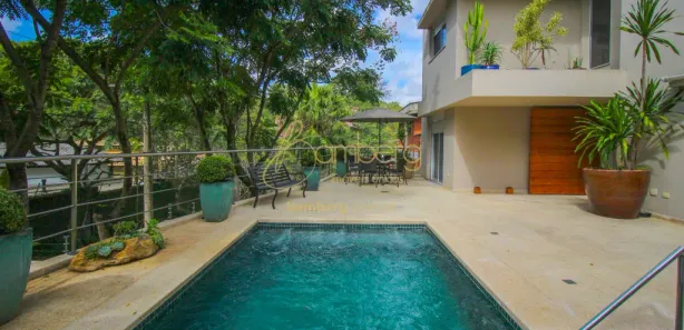 Casa com 5 Quartos à venda, 642m² no Jardim Vitória Régia, São Paulo