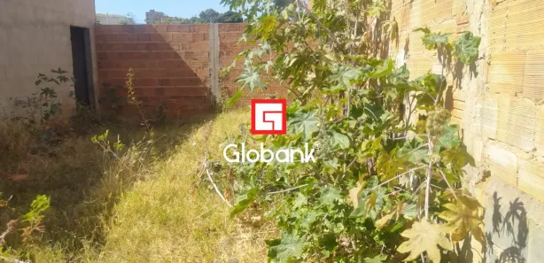 Loja / Salão / Ponto Comercial com 1 Quarto à venda, 200m² no Vila Greice, Montes Claros