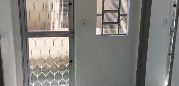 Casa com 1 Quarto para alugar, 30m² no Centro, São João de Meriti
