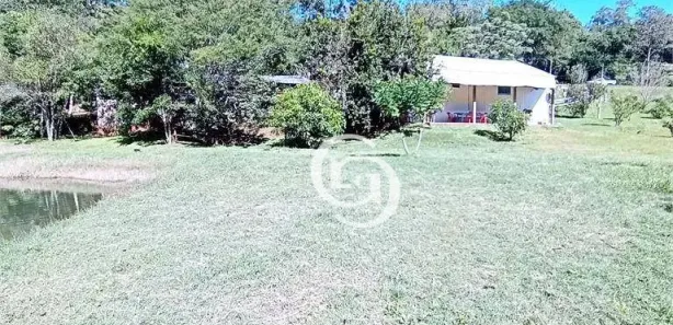 Fazenda / Sítio / Chácara com 2 Quartos à venda, 3000m² no São Salvador, Cascavel