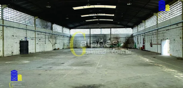 Galpão / Depósito / Armazém para alugar, 790m² no Piratininga, Osasco