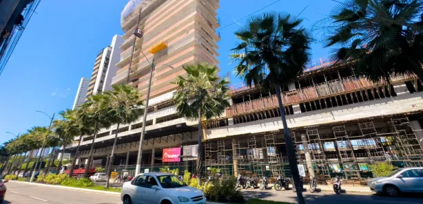 Loja / Salão / Ponto Comercial com 1 Quarto à venda, 100m² no Petrópolis, Natal