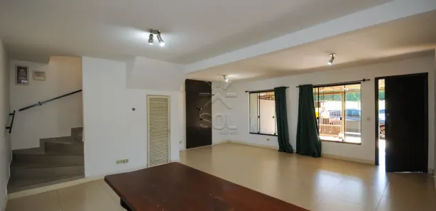 Casa com 3 Quartos para alugar, 148m² no Monjolo, Foz do Iguaçu