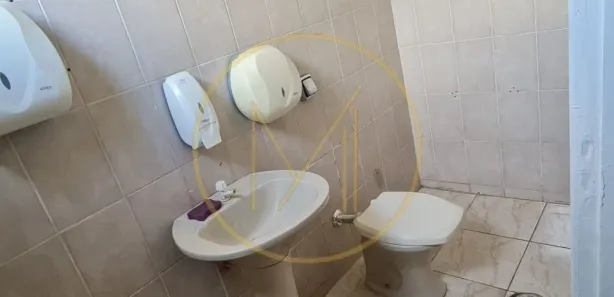 Conjunto Comercial / Sala para alugar, 60m² no Zona 03, Maringá