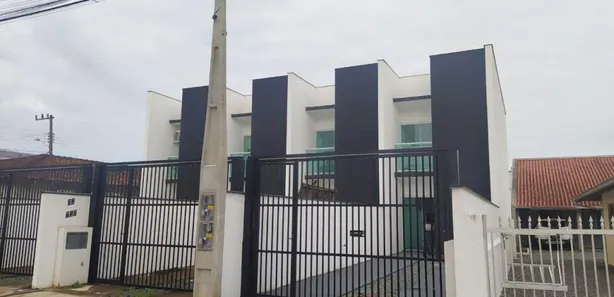 Sobrado com 2 Quartos à venda, 74m² no Boa Vista, Joinville
