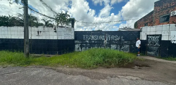 Garagem com 3 Quartos à venda, 2000m² no Benfica, Benevides