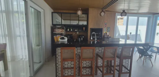 Casa de Condomínio com 4 Quartos para alugar, 250m² no São José dos Náufragos, Aracaju