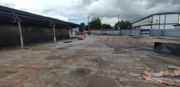 Galpão / Depósito / Armazém com 8 Quartos para venda ou aluguel, 3600m² no Pólo Industrial de Camaçari, Camaçari