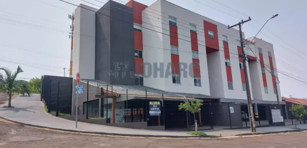Loja / Salão / Ponto Comercial para alugar, 50m² no Loteamento Residencial Villágio Di Roma, Apucarana