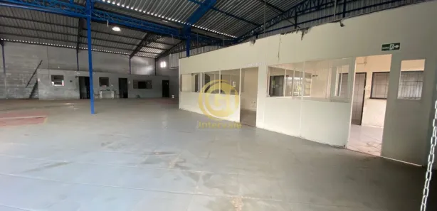 Galpão / Depósito / Armazém para alugar, 680m² no Jardim Califórnia, Jacareí