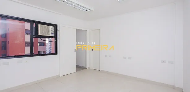 Prédio Inteiro à venda, 93m² no Batel, Curitiba