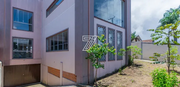 Prédio Inteiro à venda, 850m² no Cajuru, Curitiba