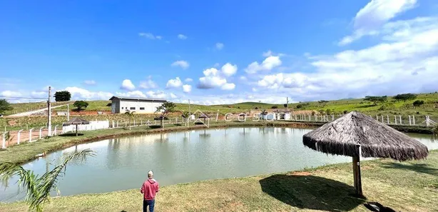 Fazenda / Sítio / Chácara com 3 Quartos à venda, 270m² no Tataúba, Caçapava