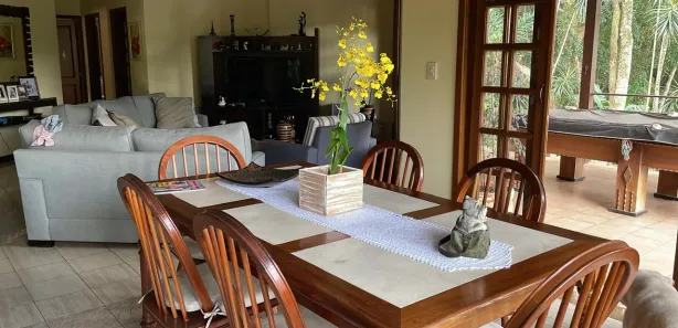 Casa de Condomínio com 3 Quartos para venda ou aluguel, 300m² no Caraguatá, Mairiporã