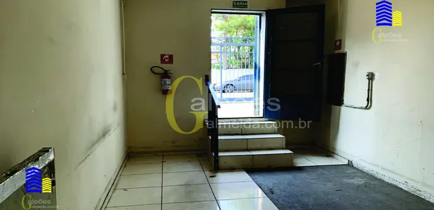 Galpão / Depósito / Armazém para alugar, 2017m² no Piratininga, Osasco