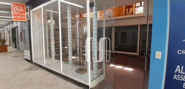 Loja / Salão / Ponto Comercial para alugar, 30m² no Centro, Macaé