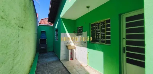 Casa com 2 Quartos para alugar, 73m² no Jardim Carlos Cooper, Suzano