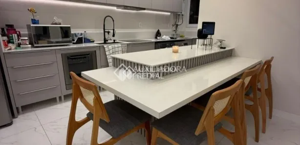 Apartamento com 2 Quartos para alugar, 72m² no Tabuleiro, Camboriú